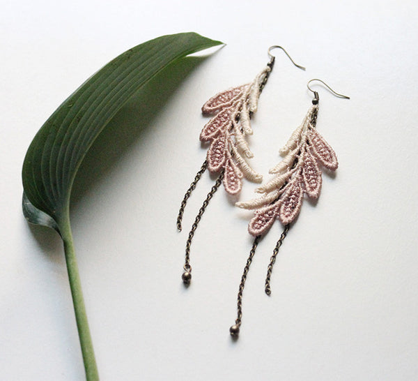 elsa taupe ombre lace earrings
